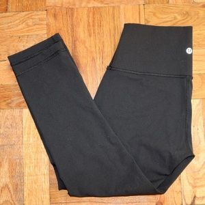 Lululemon Wunder Under Cropped Legging